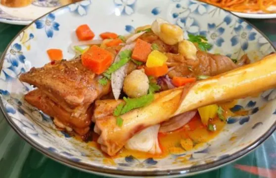 新藍天鴿子湯店