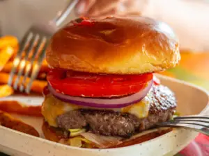 Cheeseburger In Paradise