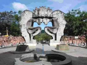 Shuangzixing Square