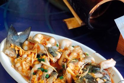 山水间竹筒饭店