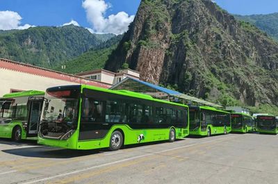 Jiuzhaigou Tour Bus