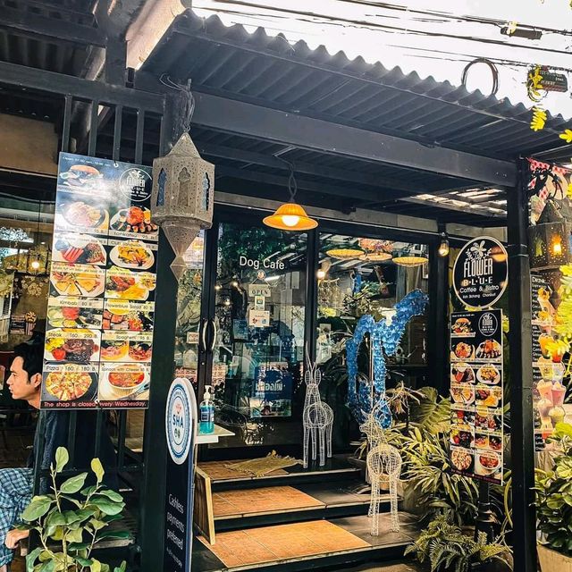 FlowerBlue Coffee & Bistro


