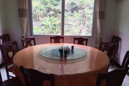 青云山新丰溪鲜楼(岭路店)