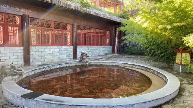 平山泡溫泉