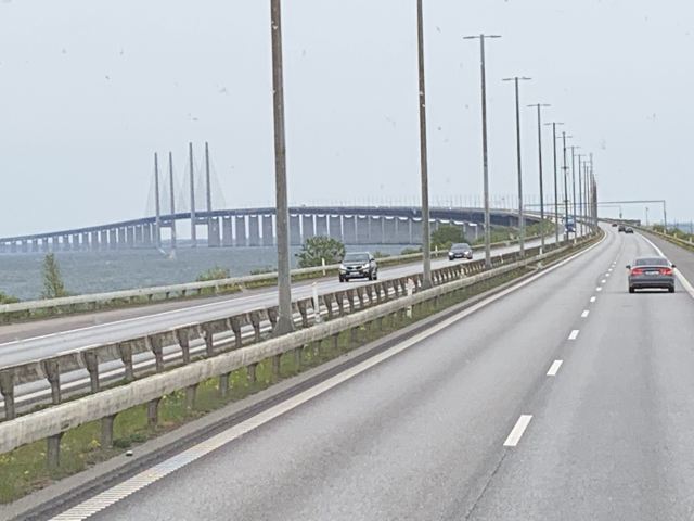 厄勒海峽大橋