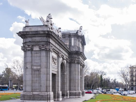 Plaza de Canovas del Castillo