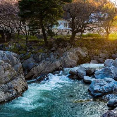 Hotels near Jinju Gwangjesan Beacon