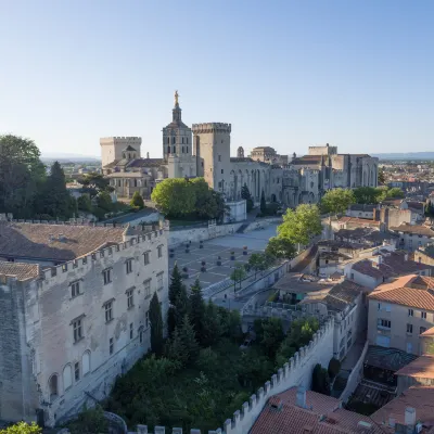 Vé máy bay Luxembourg Avignon