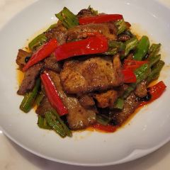 Chaimenfan'er (lujiazuizhongxin) User Photo