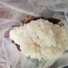 侗乡糯米饭包烤肉 User Photo