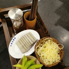 五里关火锅(上海总店) User Photo