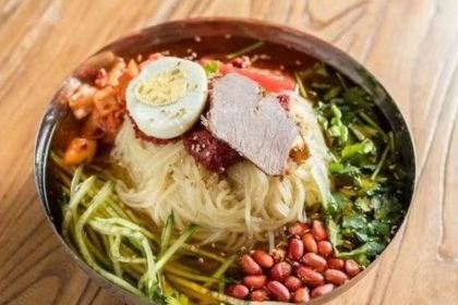 金韩城炭火烤肉(卜奎美食街店)