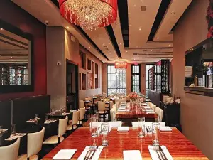 Bianco Rosso Wine Bar & Restaurant