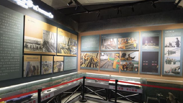 Wuhan Yangtze River Bridge Memorial Hall