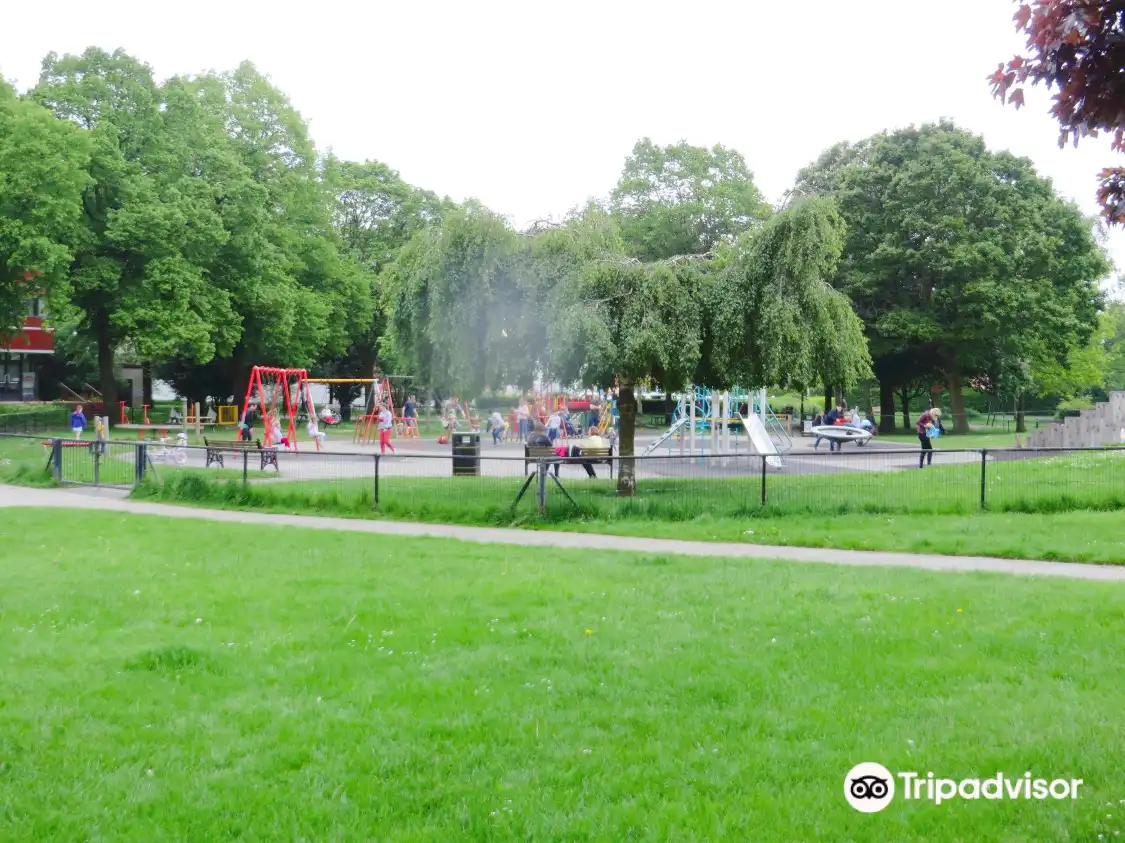 Hotels near Shirley Park