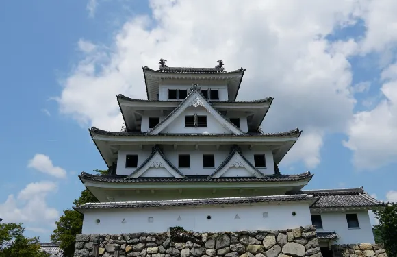 名古屋+郡上八幡城+高山市+下呂溫泉合掌村一日遊【中文專車】
