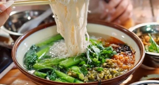A Xin Xian Lao (Gongnong Road)