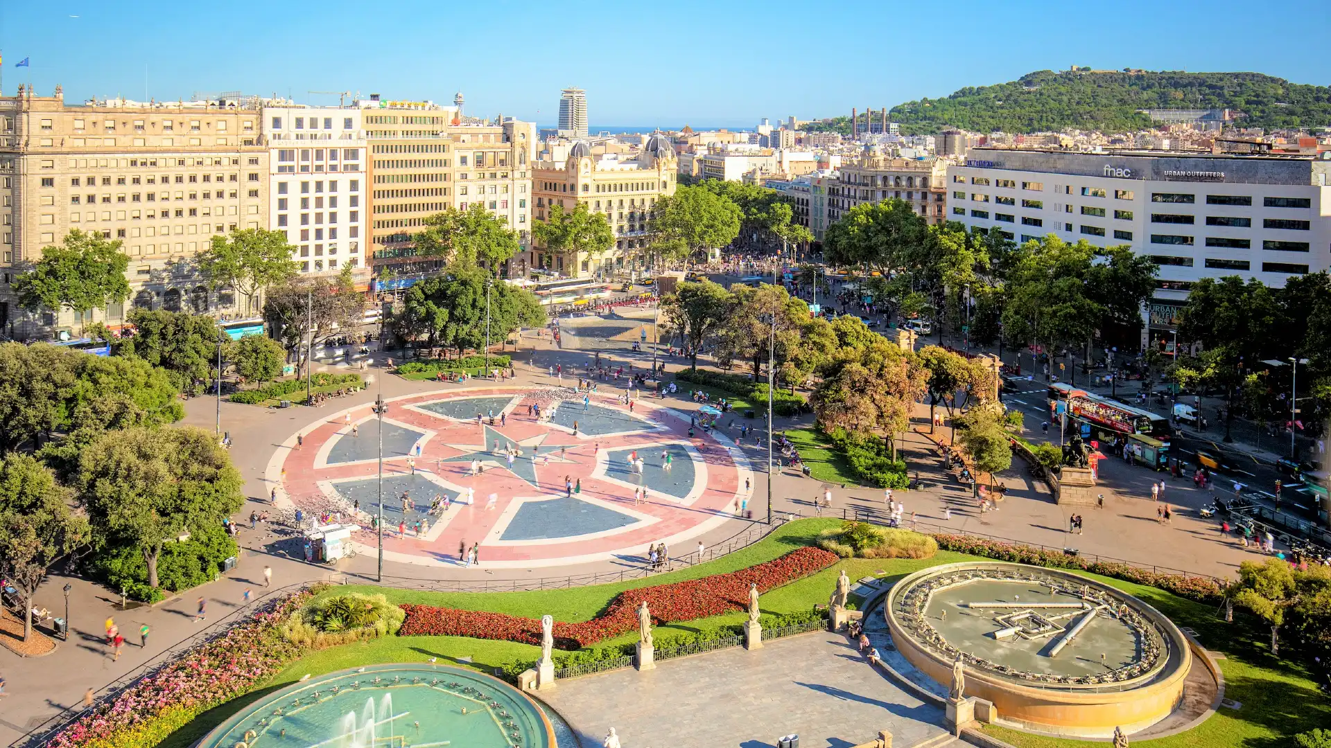 Hotels near Plaça de Catalunya