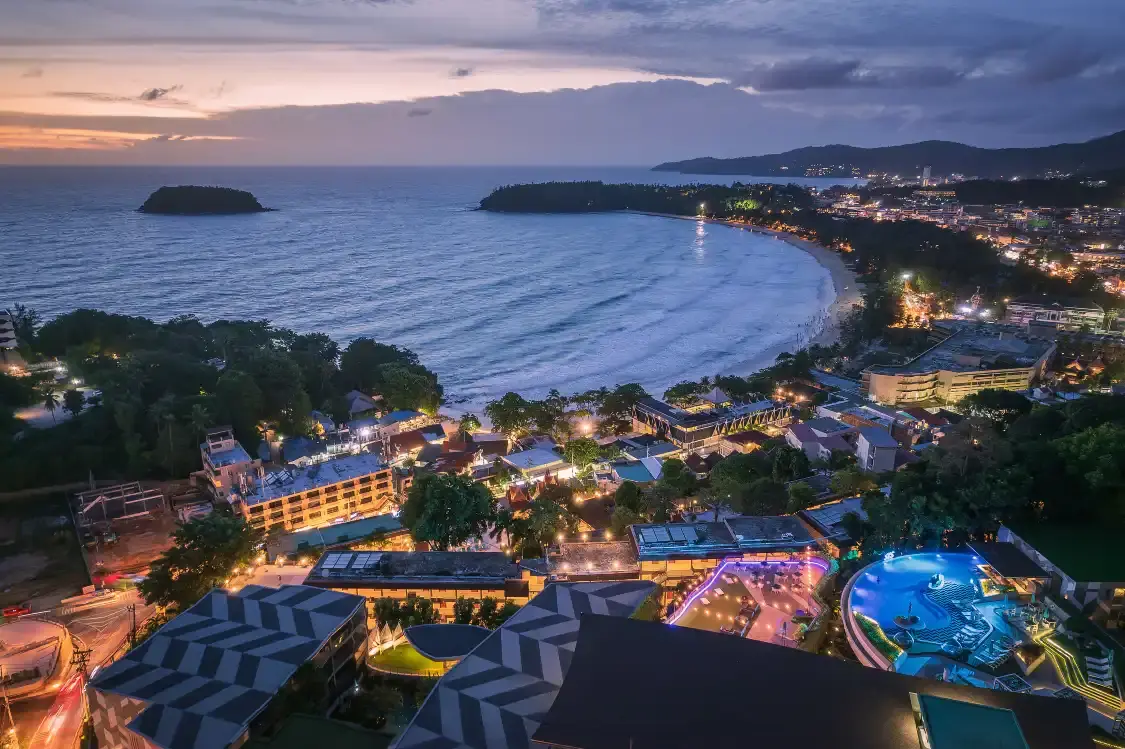 Các khách sạn gần Starbucks Kata Beach