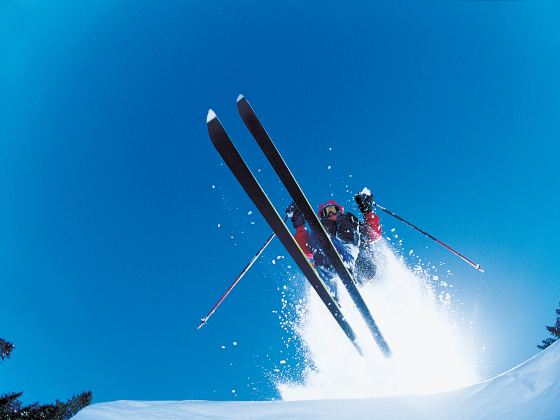 龍居桃花島滑雪場