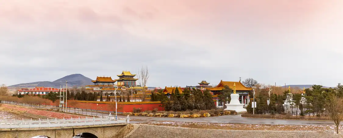 Hotels near Ruiying Temple