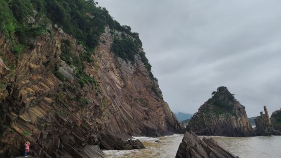 海上石林景色超級美，門票便宜，不過享受攜程優惠需要提前訂。逛