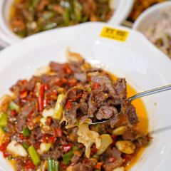 CHUI YAN SHI DAI XIANG TAN BU BU GAO User Photo