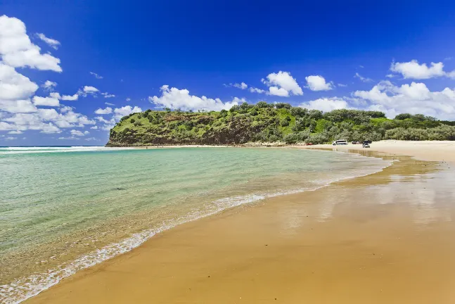 โรงแรมใกล้Burleigh Head National Park (Self-Guided walking tour) by FreeGuides.com