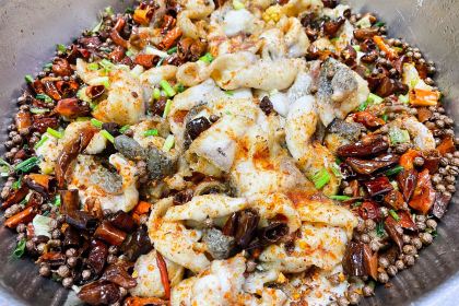 Daxiangfeiteng Fish (qunzhong)