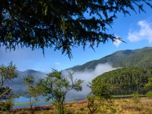 雲龍天池