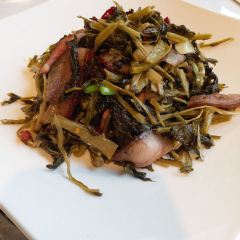 康定黑青稞庄园·新式藏餐·牦牛肉汤锅 여행 사진