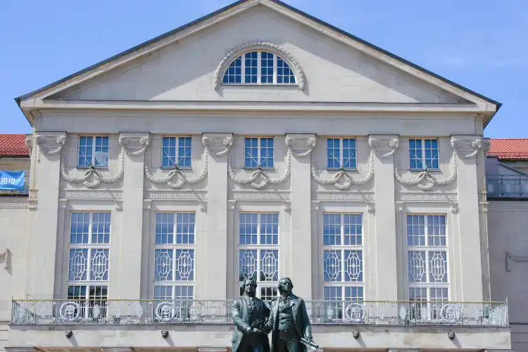 Hotels near Römisches Haus