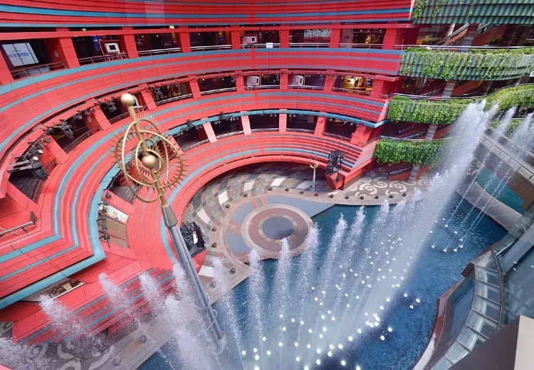 晚上:博多運河城 (Canal City Hakata)