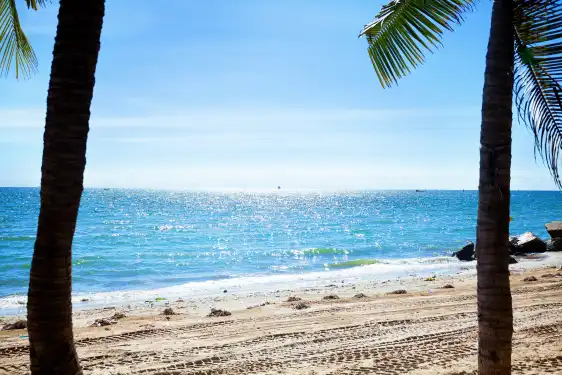 โรงแรมใกล้หาดบางแสน