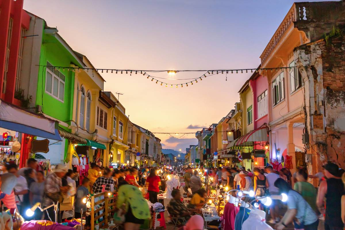 ウィークエンド・マーケット