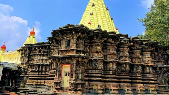Shree Karveer Niwasini
Ambabai (Mahalaxmi) Temple