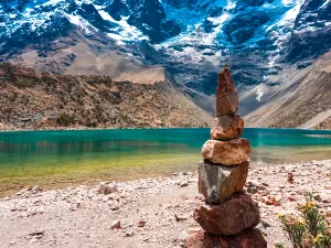 Humantay Lake