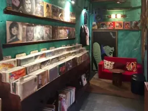 Deaf Shop