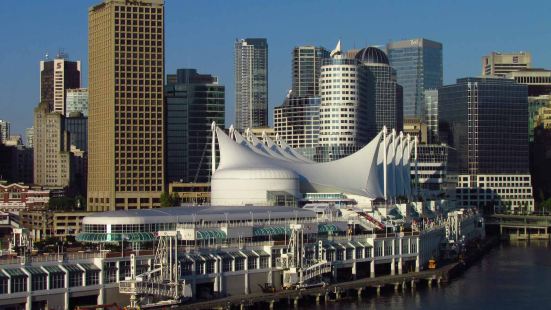 加拿大温哥华的高豪港 (Coal Harbour) 是温哥华