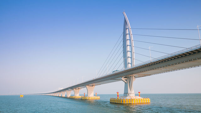 Hong Kong-Zhuhai-Macao Bridge Tour