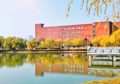 Jiangxi Medical University (Колледж Чжэнху)