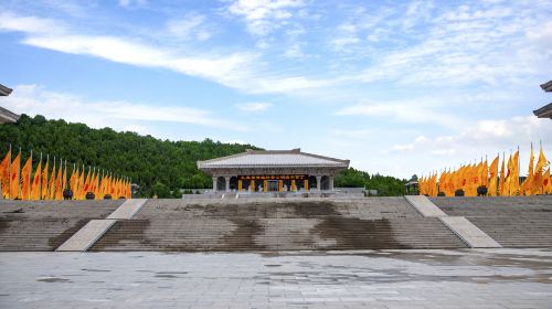 Mausoleum of the Yellow Emperor