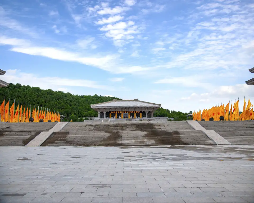 3_The Mausoleum of Yellow Emperor