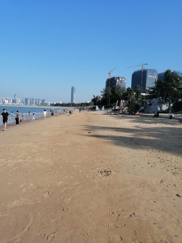 假日海灘