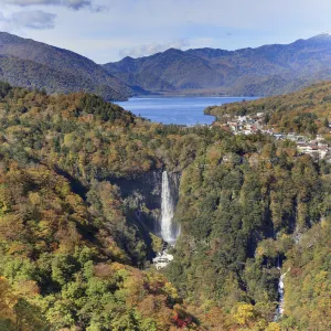 華厳滝