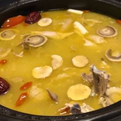 一品红养生汤煲(融汇温泉店) User Photo