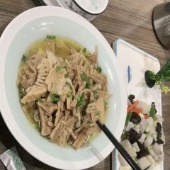 SU WAI PO User Photo