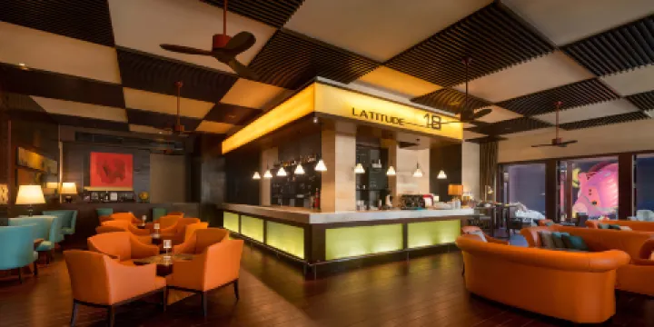 石梅灣艾美酒店北緯18大堂吧