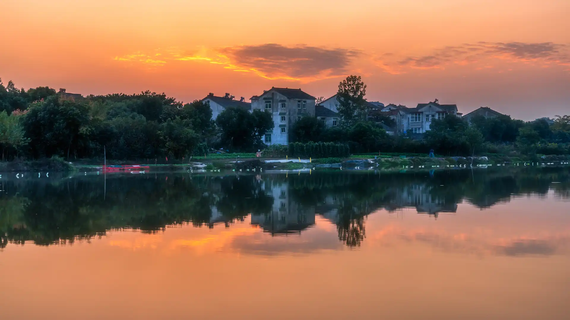 Hotels near Dongshan Camphor Garden