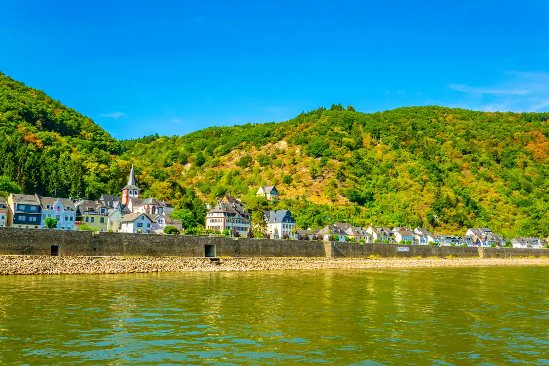 Hotels near Hirzenach